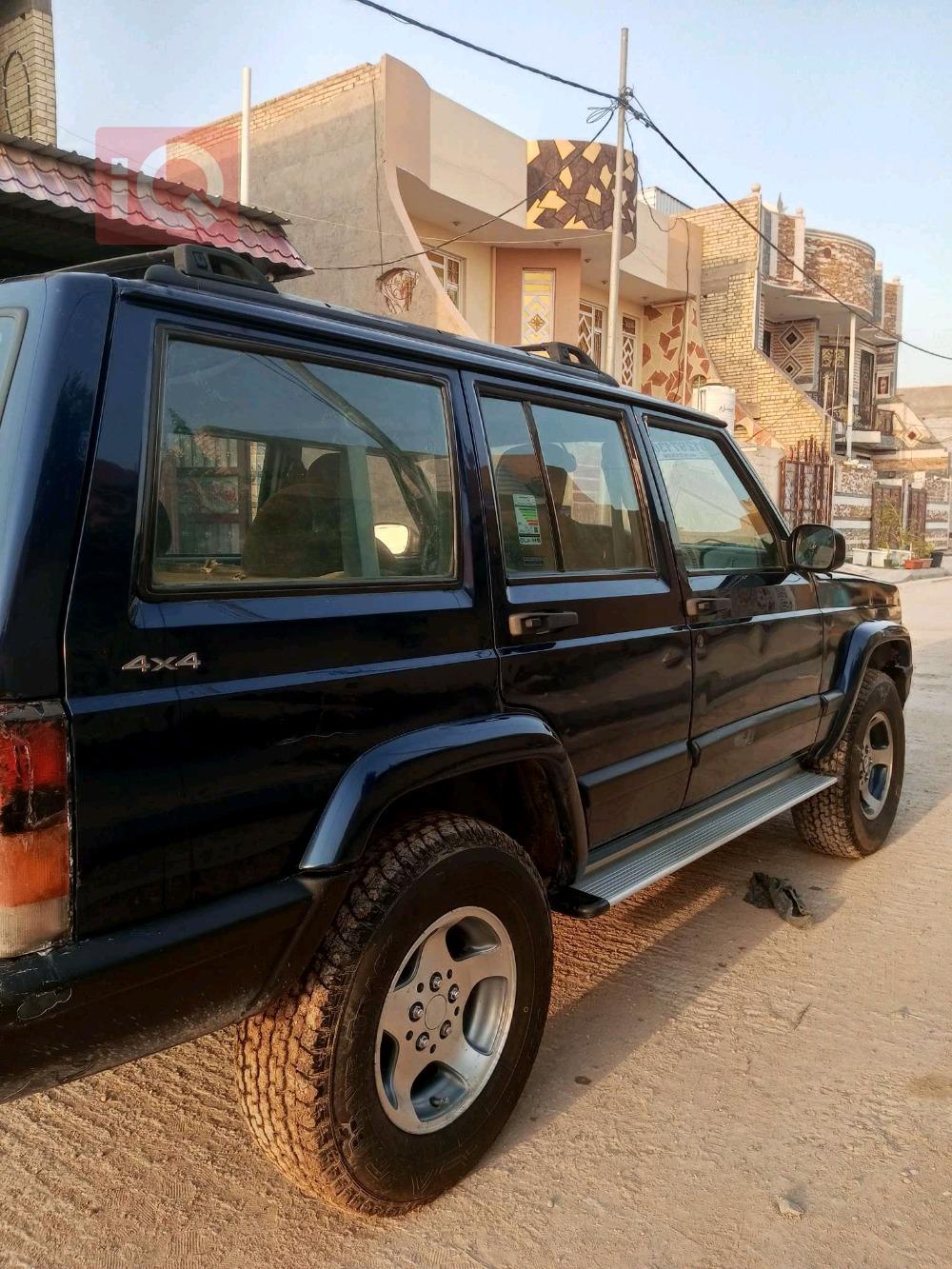 Jeep Cherokee